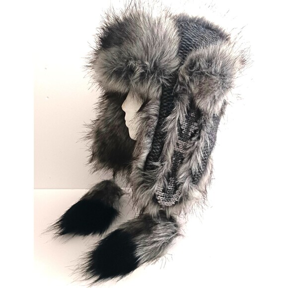 Village House Gray Knit Trapper Hat Gray Wolf Faux Fur Fleece Lined O/S - Picture 1 of 8
